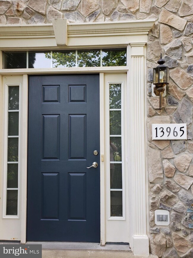 13965 Greendale Dr, Woodbridge, VA 22191 - photo 4