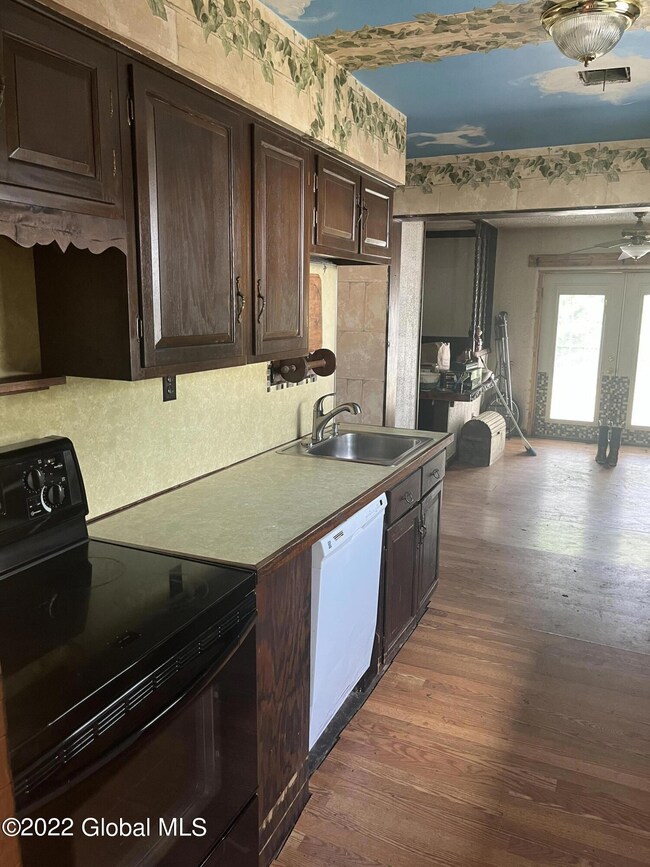 28 Stella Terrace, Albany, NY 12205 - photo 6