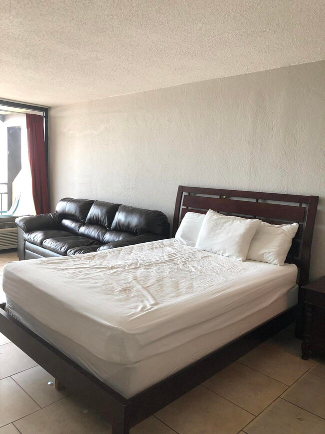 2301 S Atlantic #543