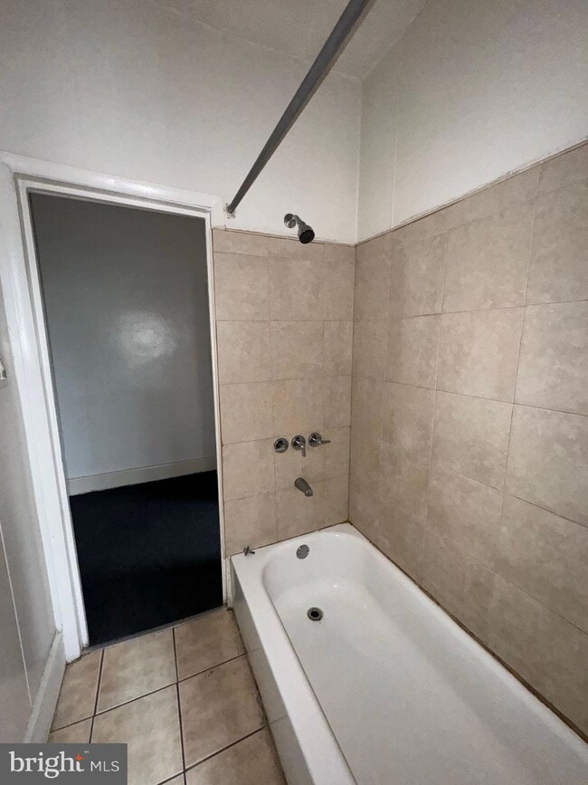 1016 Pine St unit 1, Darby, PA 19023 - photo 7