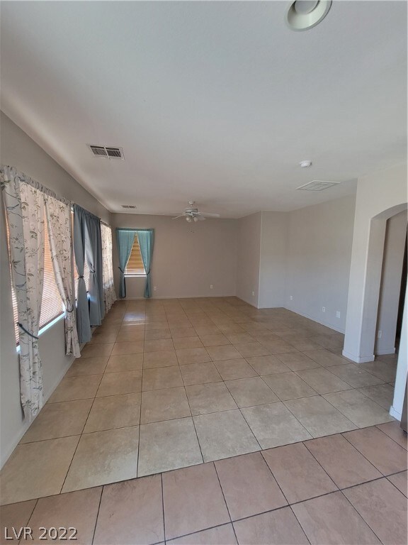 9196 Grand Sunburst Ct, Las Vegas, NV 89149 - photo 4