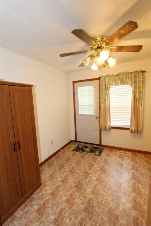 2905 Walnut Ave, Mattoon, IL 61938 - photo 5