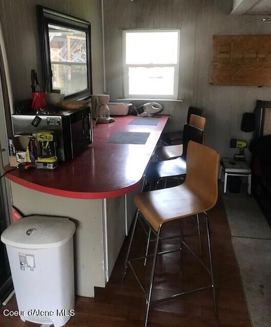 Floathouse-breakfast bar