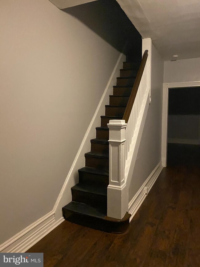 131 N Front St, Reading, PA 19601 - photo 2