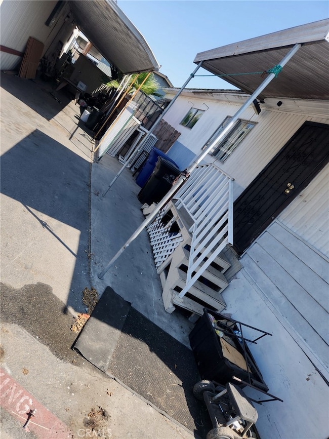 6475 Atlantic Ave unit 125, Long Beach, CA 90805 - photo 2