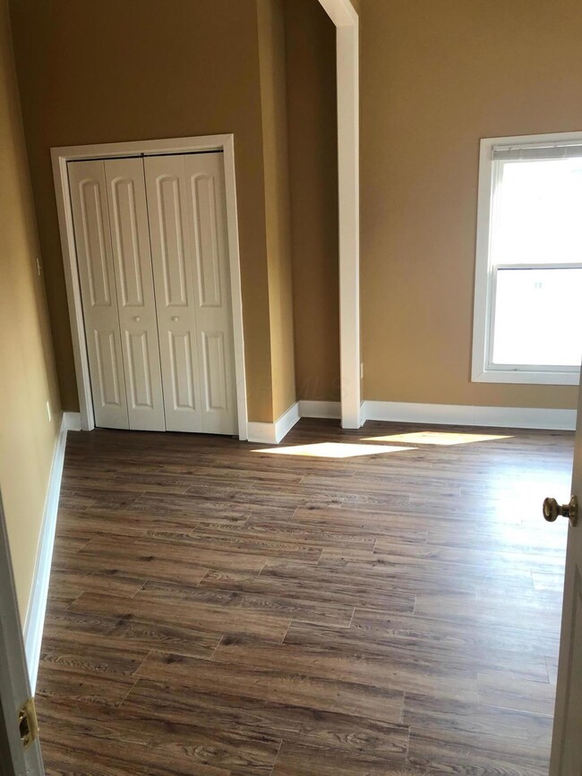 135 E Livingston Ave, Columbus, OH 43215 - photo 6