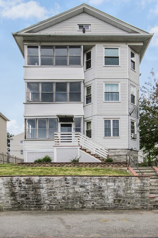 93 Sterling St, Worcester, MA 01610 - photo 2