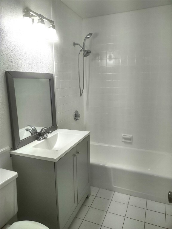 45 Bullocks Point Ave unit 7A, Riverside, RI 02915 - photo 7