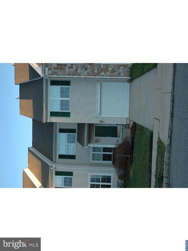 158 Rittenhouse Dr, Woodbury, NJ 08096 - photo 2