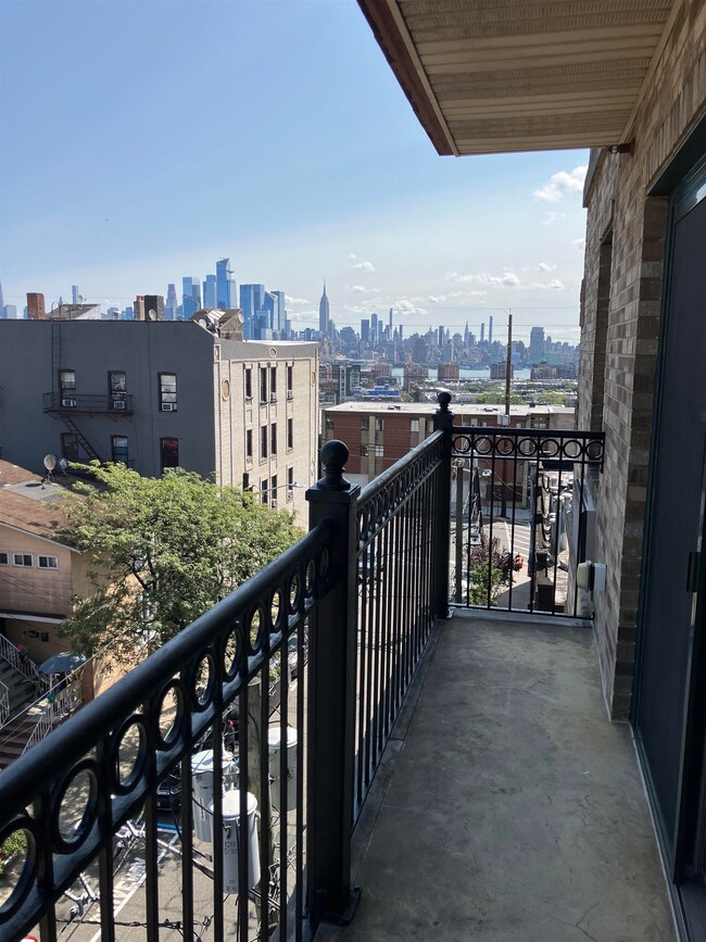 315 7th St unit 501, Union City, NJ 07087 - photo 5