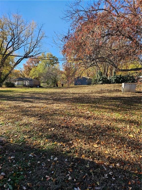 328 Matthews Ln, Gower, MO 64454 - photo 6