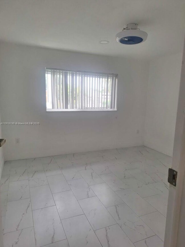 1550 W 3rd Ave unit Rear, Hialeah, FL 33010 - photo 4