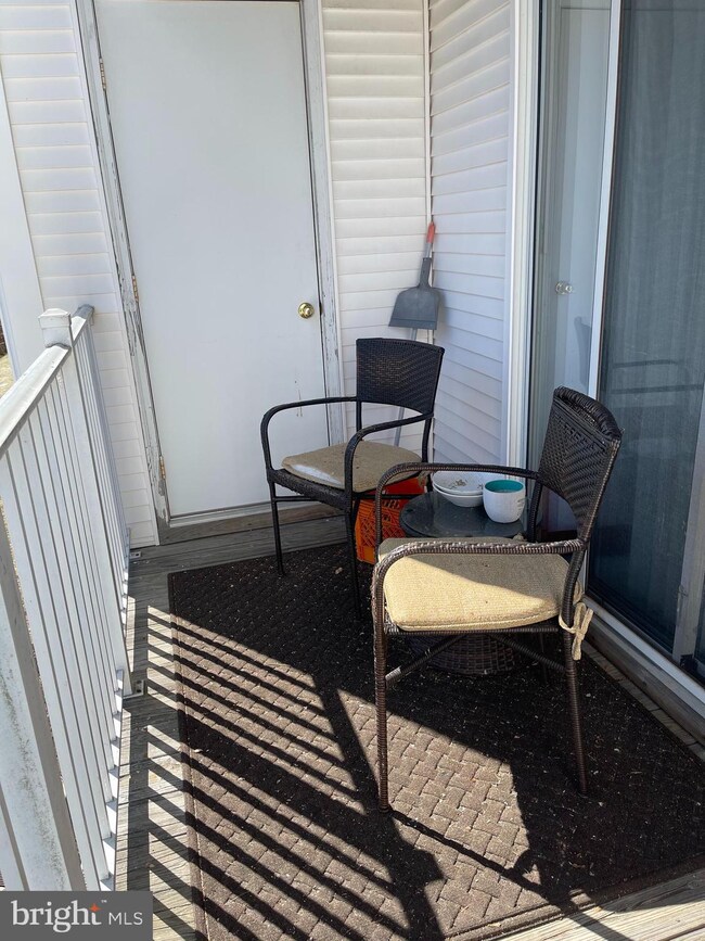 6 Crestview Ln unit BUILDING 1-10 UNIT 6, Mount Arlington, NJ 07856 - photo 2