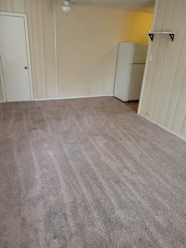 3610 1/2 Crane St unit 3, Houston, TX 77026 - photo 3