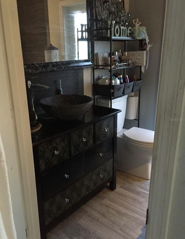 4081 Almond Ave, Sarasota, FL 34234 - photo 7