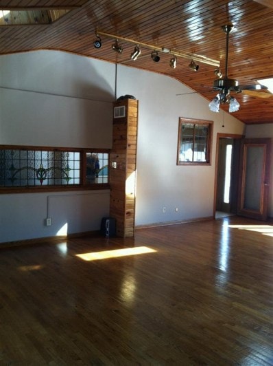 112 Las Olas Dr, Crown Point, IN 46307 - photo 5