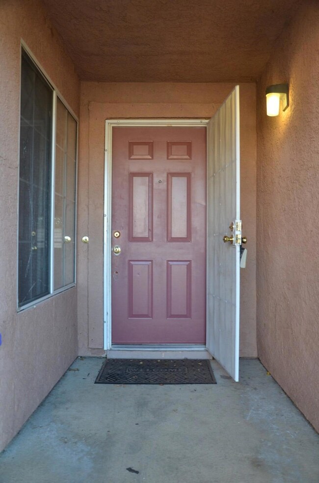 04 Front Door (Custom)