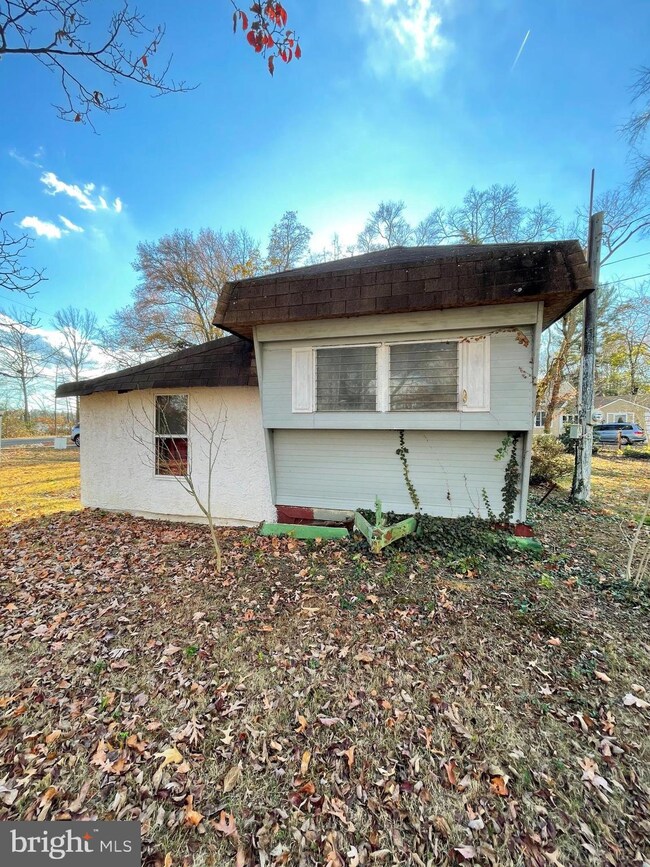 144 Macarthur Ave, Franklin, NJ 08322 - photo 6