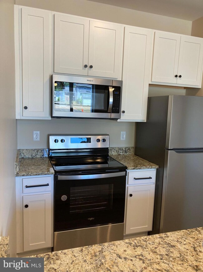 376 E Main St, New Holland, PA 17557 - photo 7