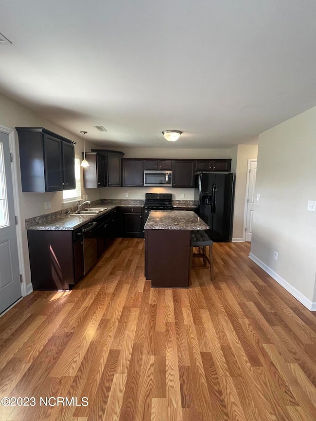 405 Duncan Dr S, Richlands, NC 28574 - photo 5