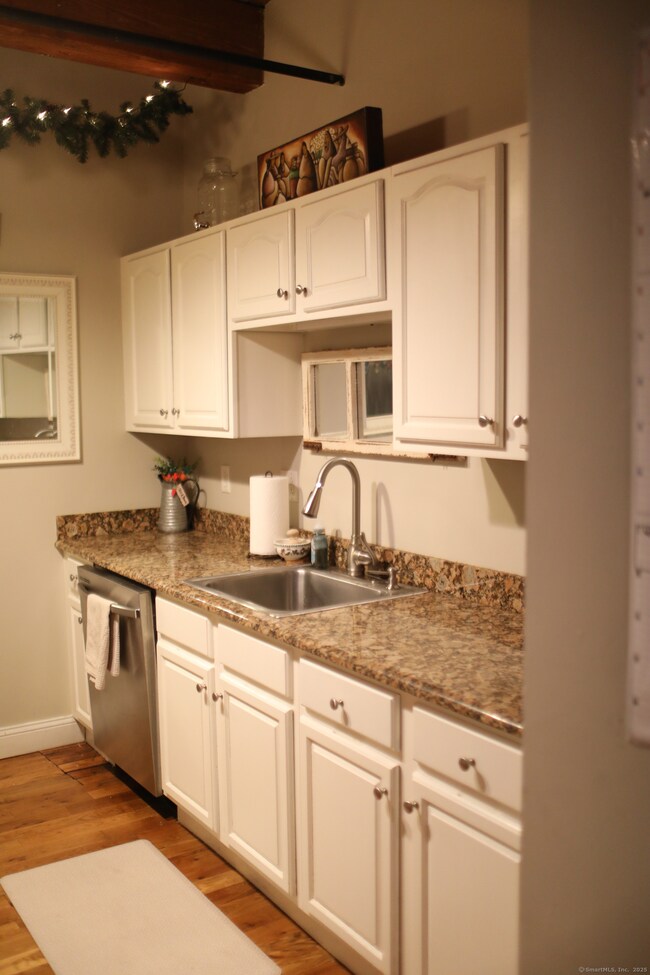 145 Canal St unit 312, Shelton, CT 06484 - photo 6