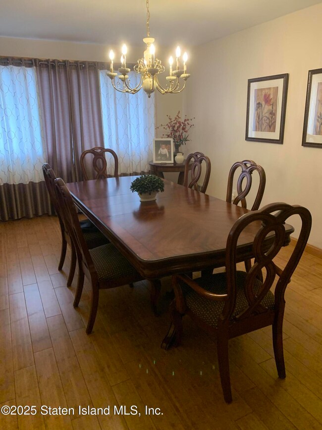 115 Mimosa Ln, Staten Island, NY 10312 - photo 5