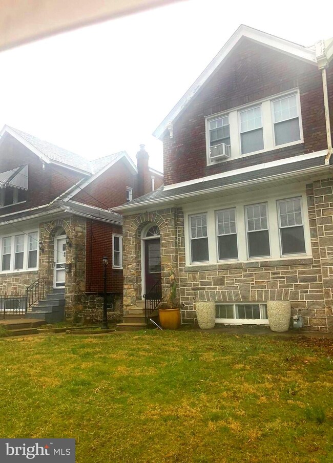 828 Yeadon Ave, Lansdowne, PA 19050 - photo 3