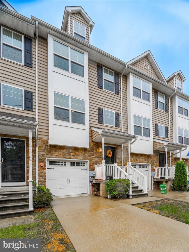 410 Old Elm St, Conshohocken, PA 19428 - photo 2