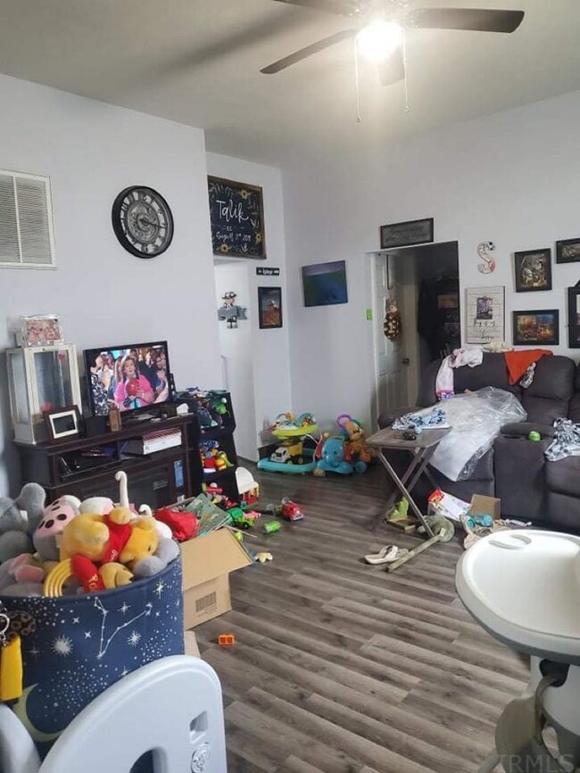 1169 Roosevelt St, Linton, IN 47441 - photo 5