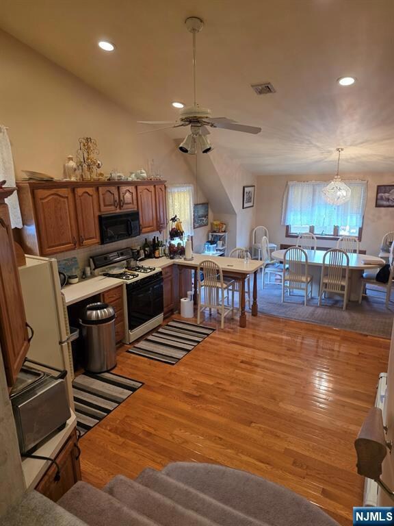 214 Newark Ave unit 2, Lyndhurst, NJ 07071 - photo 3