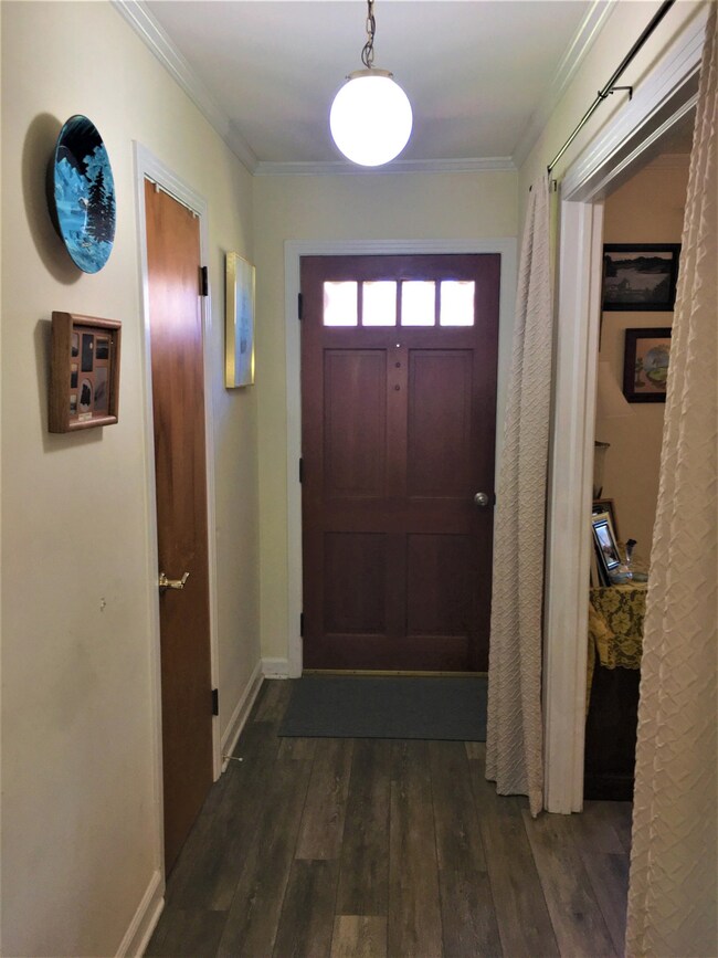 407 W 10th St, Siler City, NC 27344 - photo 7