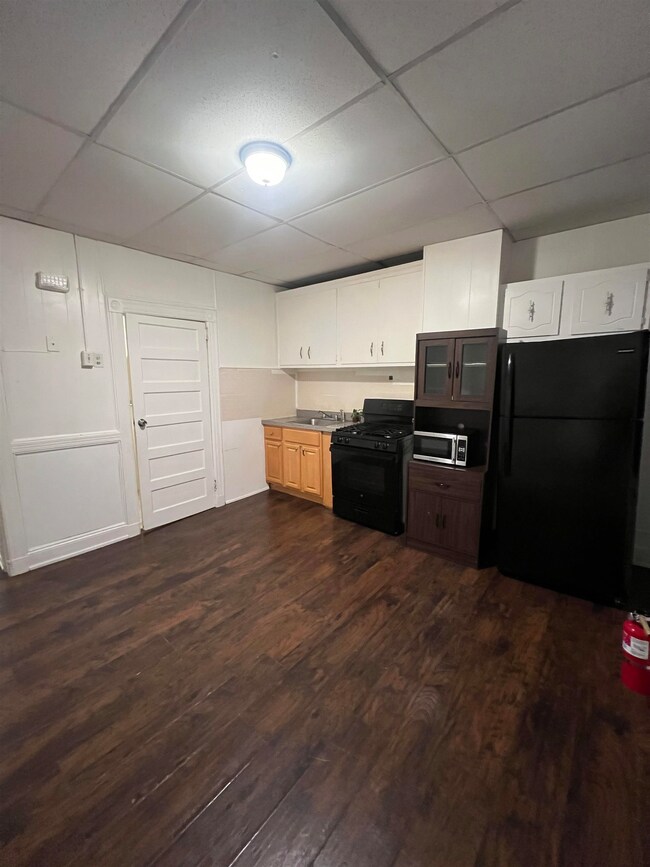 1511 46th St unit 2, North Bergen, NJ 07047 - photo 5