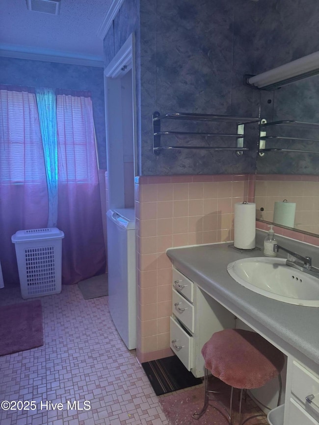 SPENCE- BATHROOM