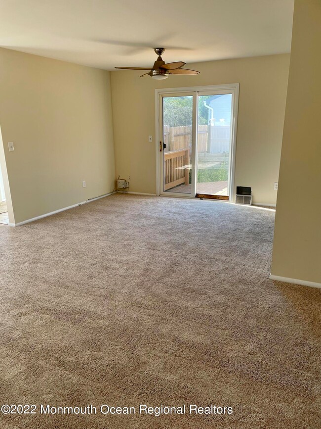 552 Constable Place, Toms River, NJ 08753 - photo 3