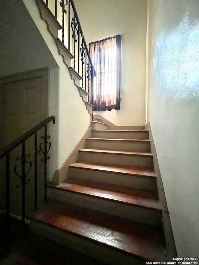 424 E Ashby Place unit 4, San Antonio, TX 78212 - photo 6