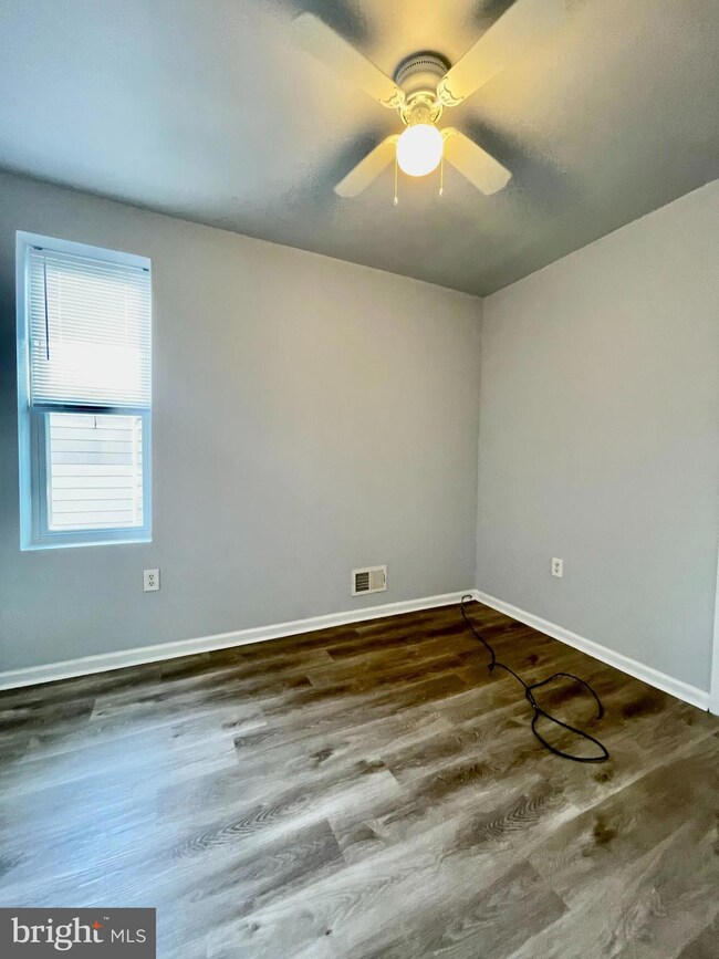 327 S Frazier St, Philadelphia, PA 19143 - photo 6