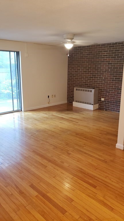 5 Eaton Ct, Amherst, MA 01002 - photo 5