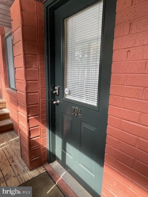 116 N Indian Aly unit 204, Winchester, VA 22601 - photo 3