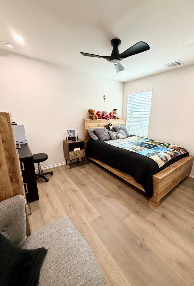 11312 Evergreen Ln, Providence Village, TX 76227 - photo 7