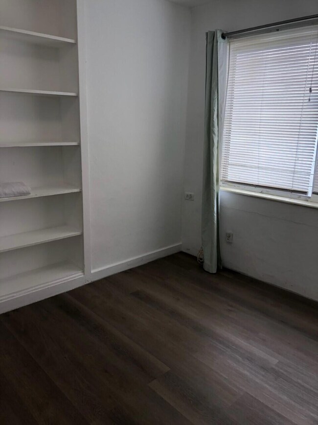 Back bedroom 2