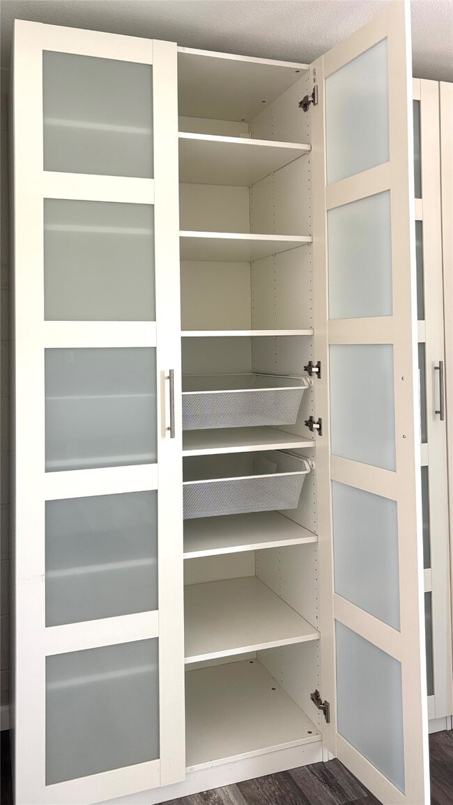 260 S Corinth Street Rd unit 240, Dallas, TX 75203 - photo 5