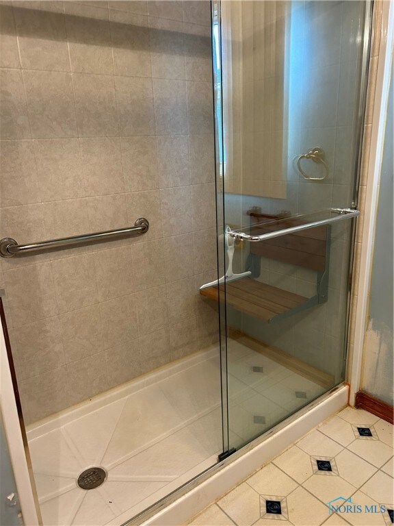 Seated Glassed Shower