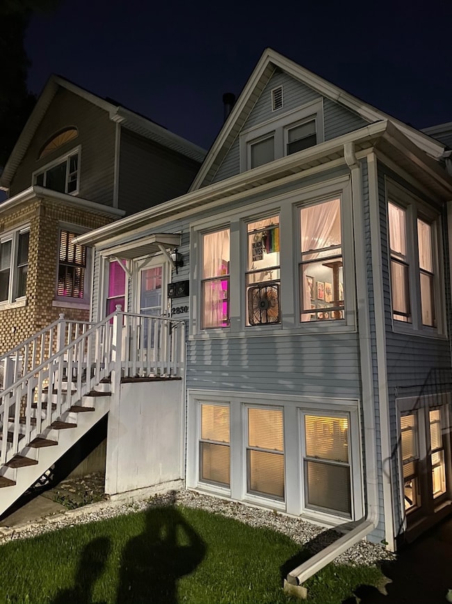 2830 W Wellington Ave, Chicago, IL 60618 - photo 2