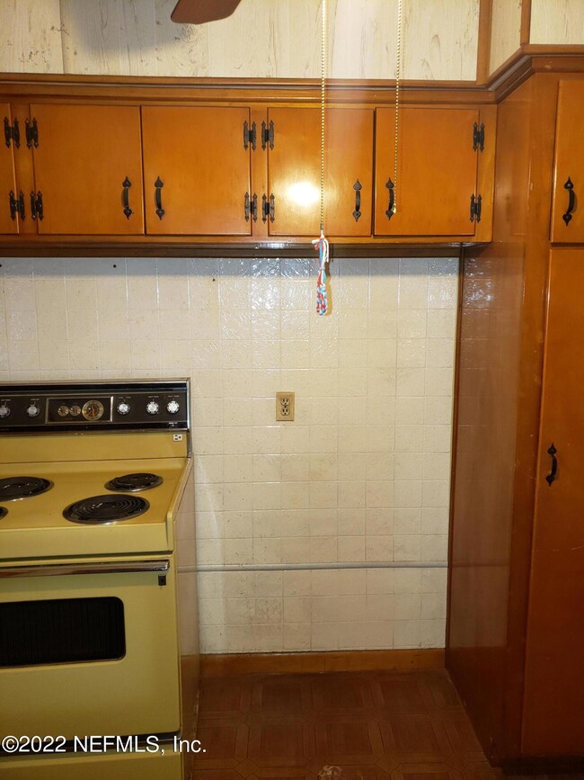 5770 Cedar Forest Dr S, Jacksonville, FL 32210 - photo 4