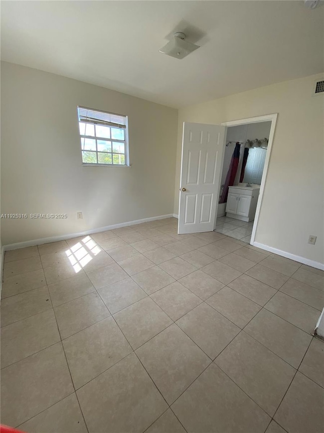 14250 NW 22nd Ave unit 4, Opa Locka, FL 33054 - photo 5