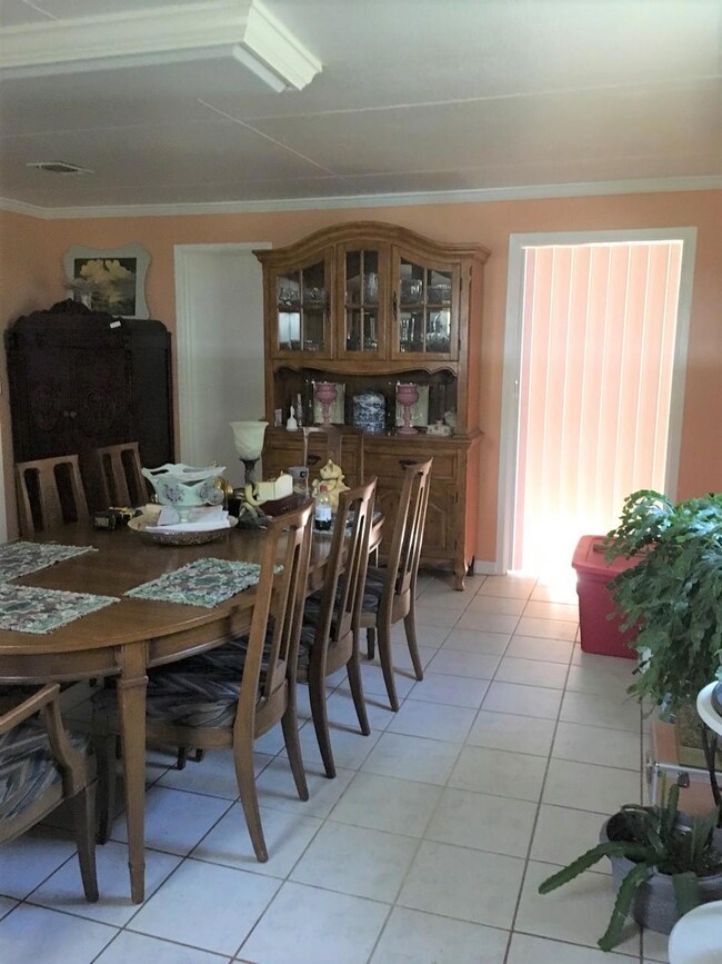 621 Norton Rd, Laurel, MS 39443 - photo 7