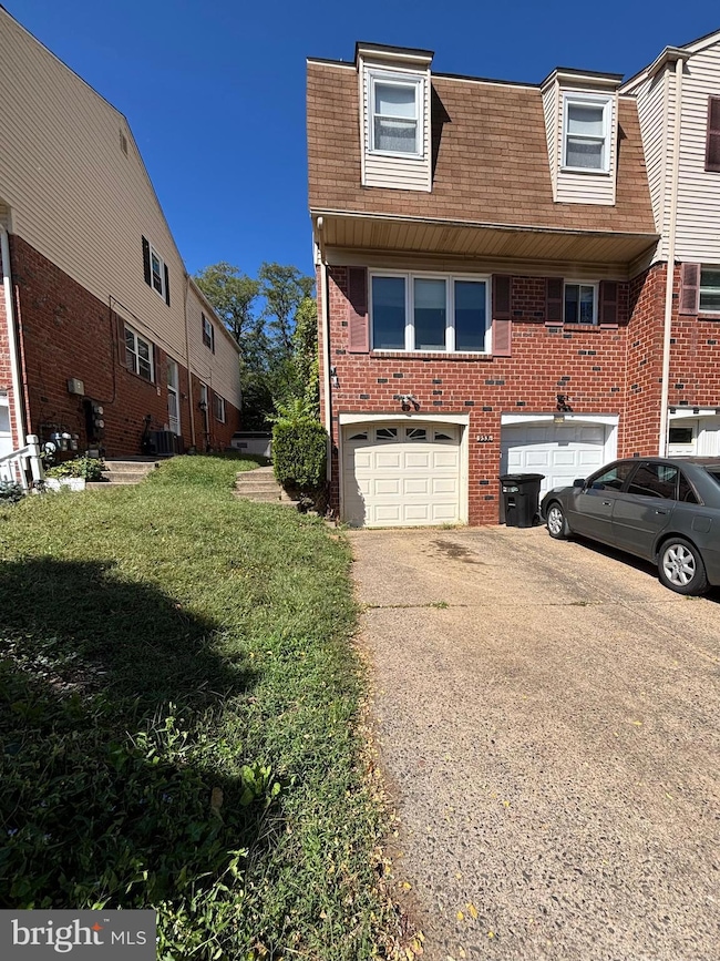 9336 Neil Rd unit B, Philadelphia, PA 19115 - photo 2