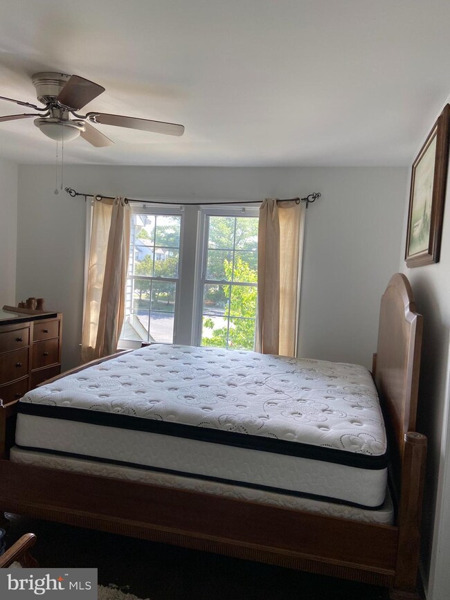 815 Thoreau Ln, Williamstown, NJ 08094 - photo 4