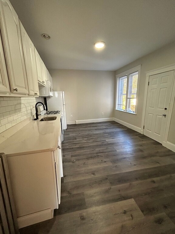 146 Nichols St unit 6, Everett, MA 02149 - photo 4