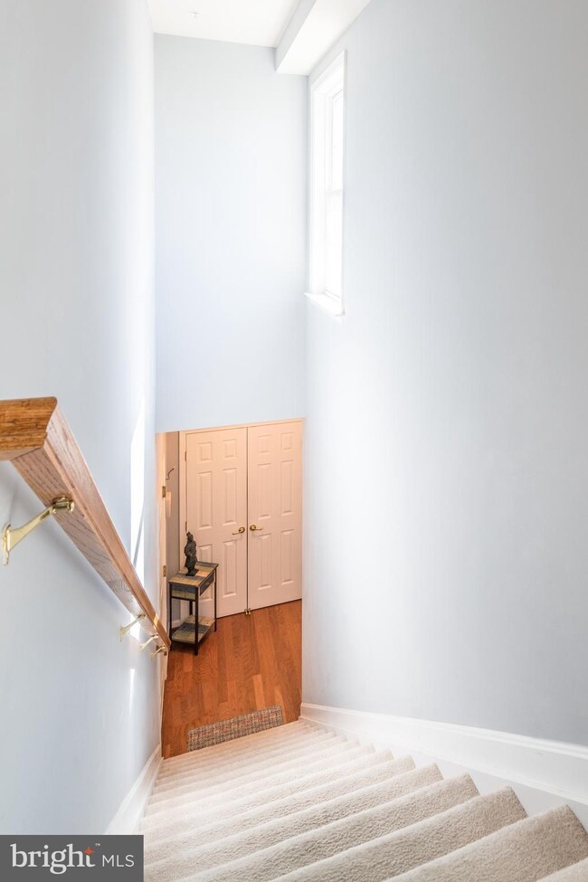 11214 Wortham Crest Cir unit 88, Manassas, VA 20109 - photo 4